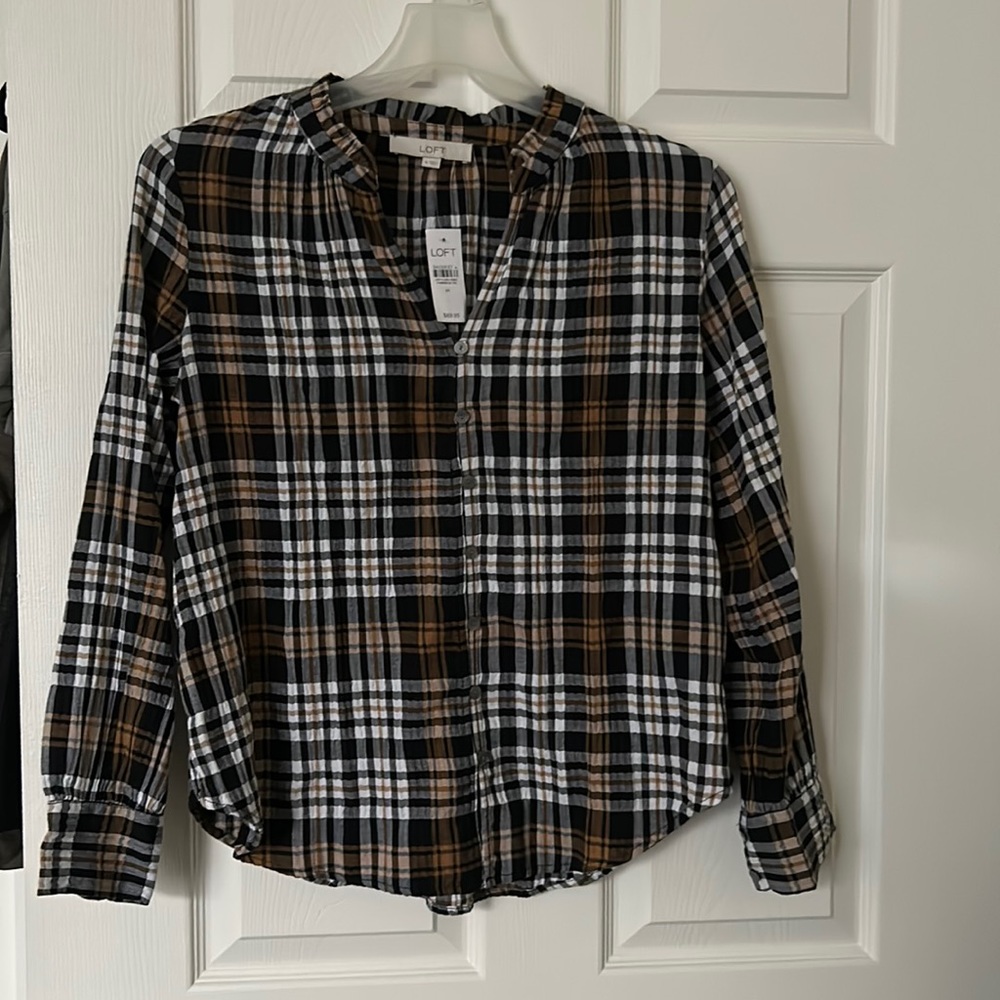 Loft blouse - great for year round casual or dressed up - NWT new with tags